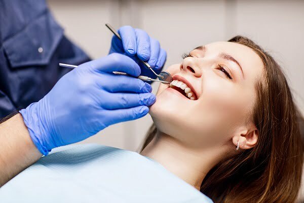 The Ultimate Guide to Teeth Whitening